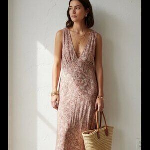 Aritzia Wilfred Orchestra Deep V-Neck Floral Blush Sleeveless Midi Dress Size M